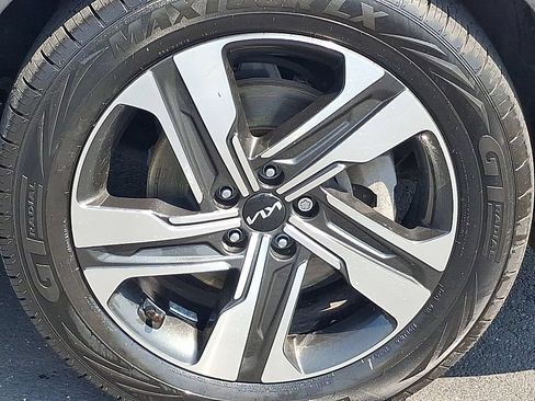 Certified 2023 Kia Sorento EX AWD/4WD image 8