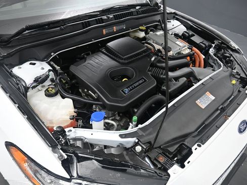 Used 2018 Ford Fusion S image 43