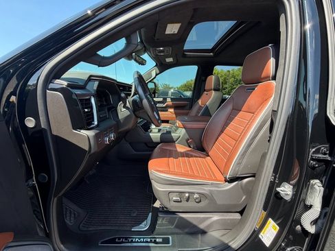 Used 2024 GMC Sierra 3500 Denali Ultimate AWD/4WD image 2