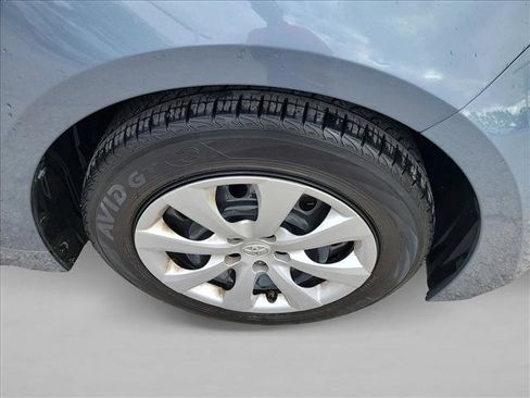 Used 2022 Toyota Corolla LE image 10