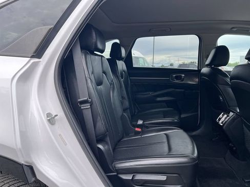 Used 2023 Kia Sorento SX AWD/4WD image 26
