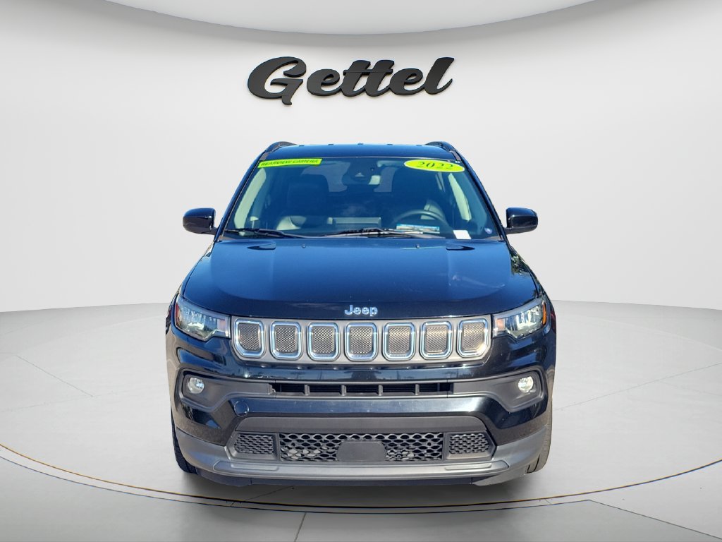 Used 2022 Jeep Compass Latitude FWD image 2