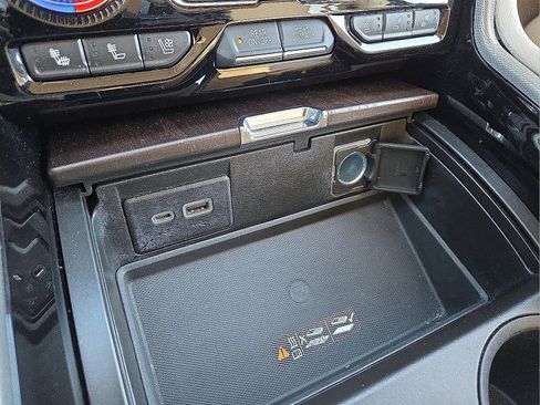 Used 2021 GMC Yukon Denali w/ Advanced Technology Package image 20