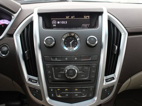 Used 2011 Cadillac SRX Luxury FWD image 16