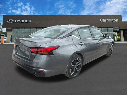 Used 2025 Nissan Altima 2.5 SR FWD image 5