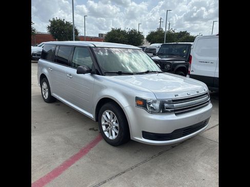 Used 2018 Ford Flex SE FWD image 1