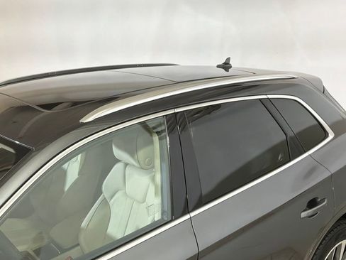 Used 2023 Audi Q5 2.0T Prestige w/ Prestige Package image 23