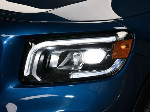 Used 2020 Mercedes-Benz GLB 250 4MATIC image 76