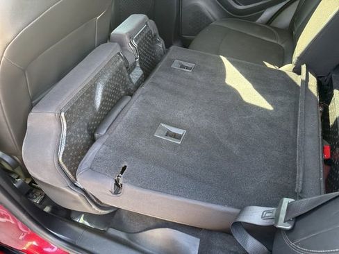 Used 2020 Buick Encore Sport Touring image 38