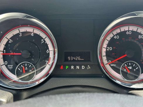 Used 2020 Dodge Grand Caravan SE FWD image 28