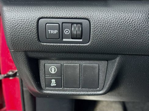 Used 2018 Honda Accord Sport image 10