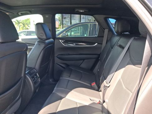 Used 2020 Cadillac XT5 Premium Luxury FWD image 22