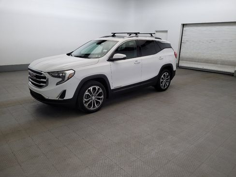 Used 2019 GMC Terrain SLT w/ Preferred Package AWD/4WD image 2