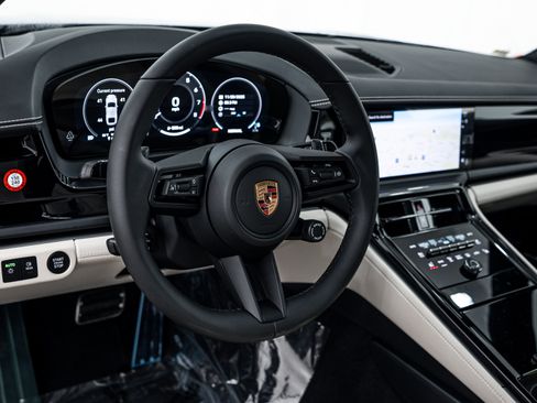 Certified 2026 Porsche Panamera 4 AWD/4WD image 13