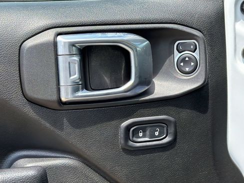 Used 2022 Jeep Wrangler Unlimited Sport AWD/4WD image 13