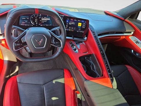 Used 2021 Chevrolet Corvette Stingray Premium Conv w/ Z51 Performance Package RWD image 12