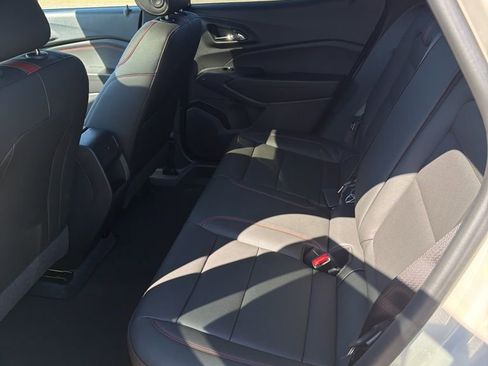 New 2026 Chevrolet Trax RS w/ Sunroof Package FWD image 9