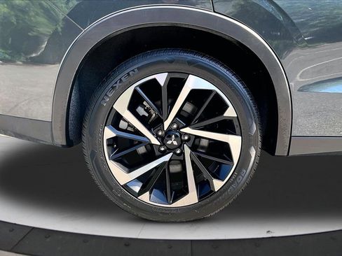Used 2024 Mitsubishi Outlander SE FWD image 37