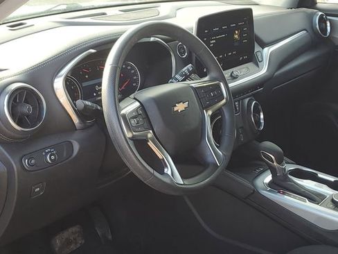 Used 2025 Chevrolet Blazer LT w/ Convenience Package image 19
