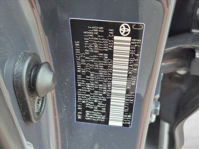 Used 2026 Toyota Corolla LE FWD image 15