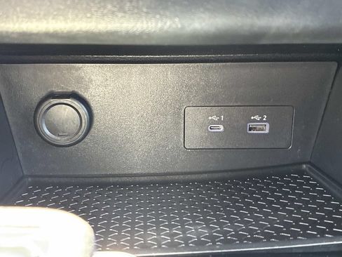 Used 2022 Nissan Pathfinder SV FWD image 29