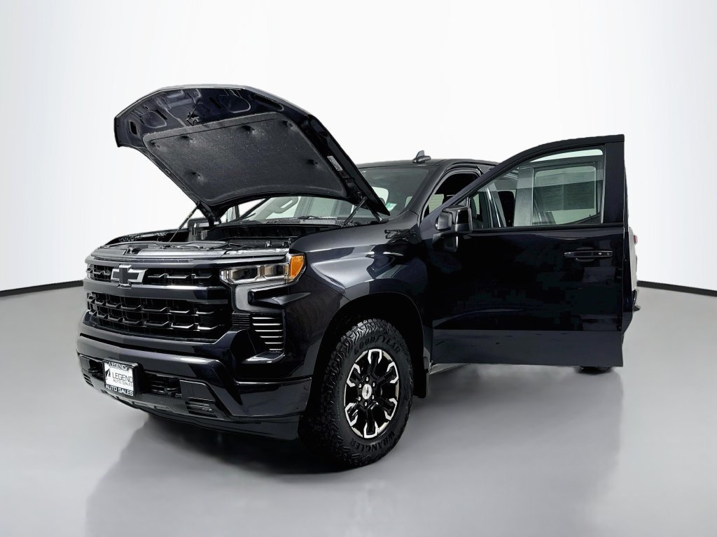 Used 2023 Chevrolet Silverado 1500 RST w/ Convenience Package II AWD/4WD image 18