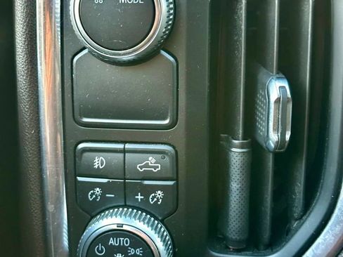 Used 2020 GMC Sierra 1500 SLT RWD image 16