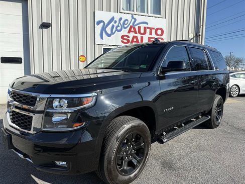 Used 2017 Chevrolet Tahoe LT image 2