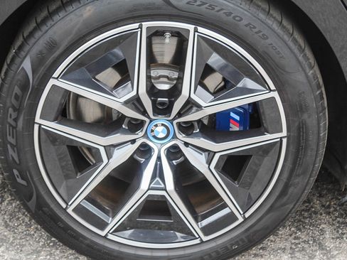 Used 2025 BMW i5 M60 image 11