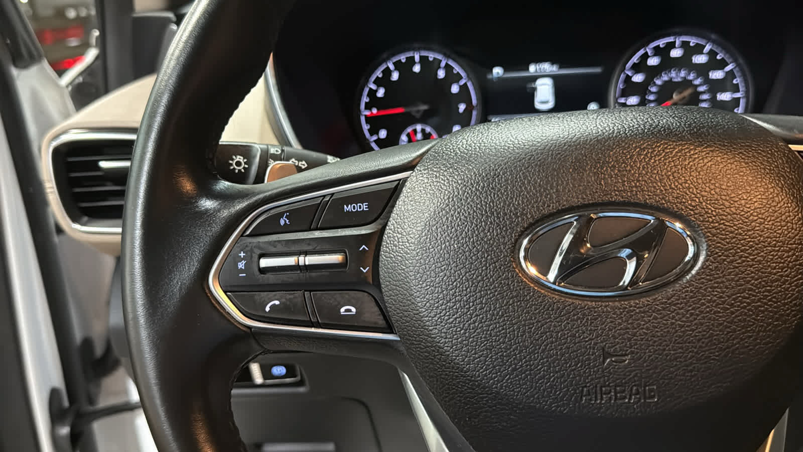 Used 2023 Hyundai Santa Fe SEL AWD/4WD image 12