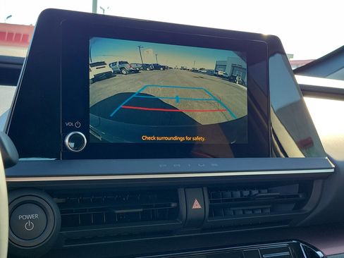 New 2026 Toyota Prius Plug-In Hybrid image 25