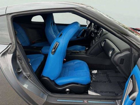 Used 2013 Nissan GT-R Premium AWD/4WD image 42