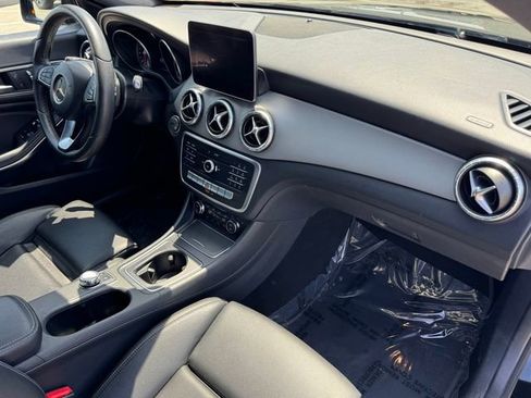 Used 2018 Mercedes-Benz CLA 250 image 5