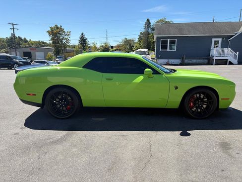 Used 2023 Dodge Challenger SRT Hellcat RWD image 6
