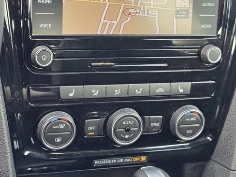 Used 2021 Volkswagen Passat 2.0T R-Line image 20