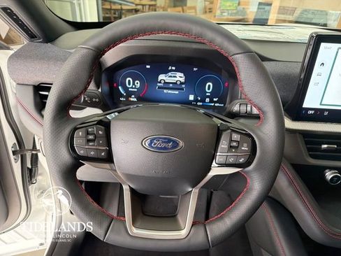 New 2026 Ford Explorer ST-Line w/ ST-Line Street Pack image 17