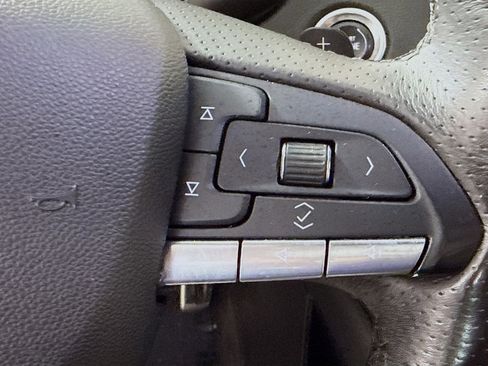 Used 2020 Cadillac XT4 Sport w/ Enhanced Visibility Package image 15