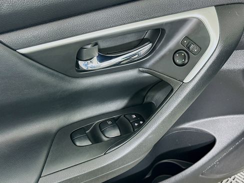 Used 2017 Nissan Altima 2.5 S w/ Power Driver Seat Package image 15