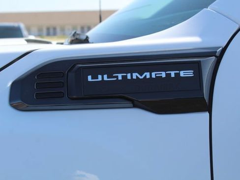 Used 2025 GMC Sierra 2500 Denali Ultimate AWD/4WD image 13