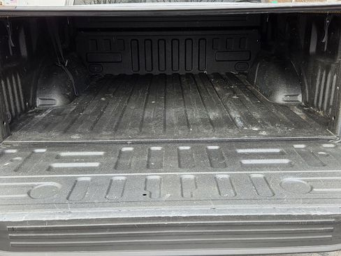 Used 2017 Ford F150 XLT image 34