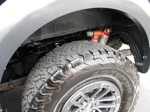 Used 2019 Ford F150 Raptor image 7