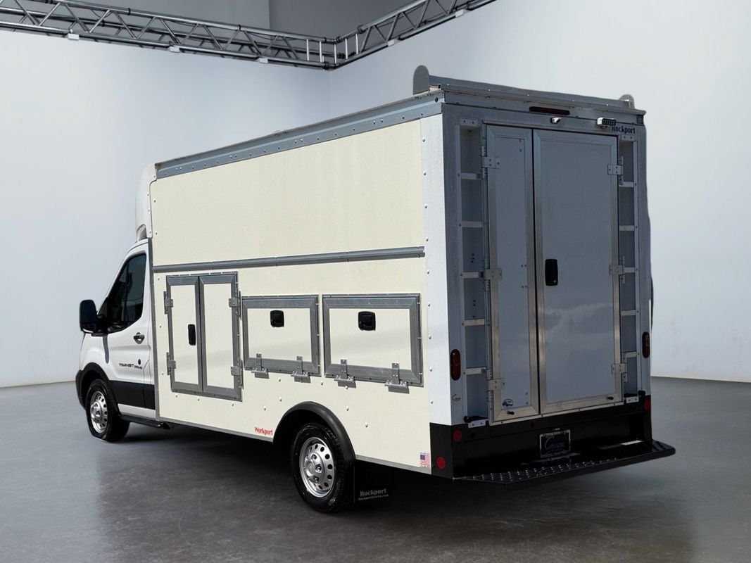 Used 2024 Ford Transit 350 RWD image 6