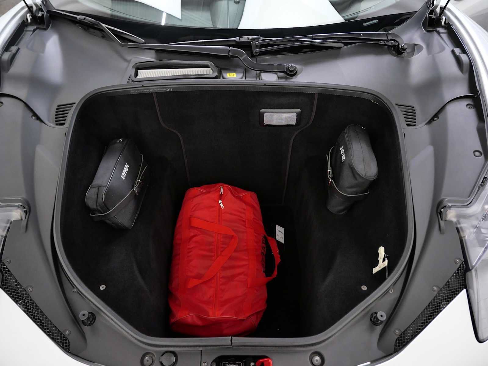 Certified 2013 Ferrari 458 Spider RWD image 30
