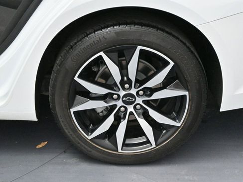 Used 2024 Chevrolet Malibu RS image 32