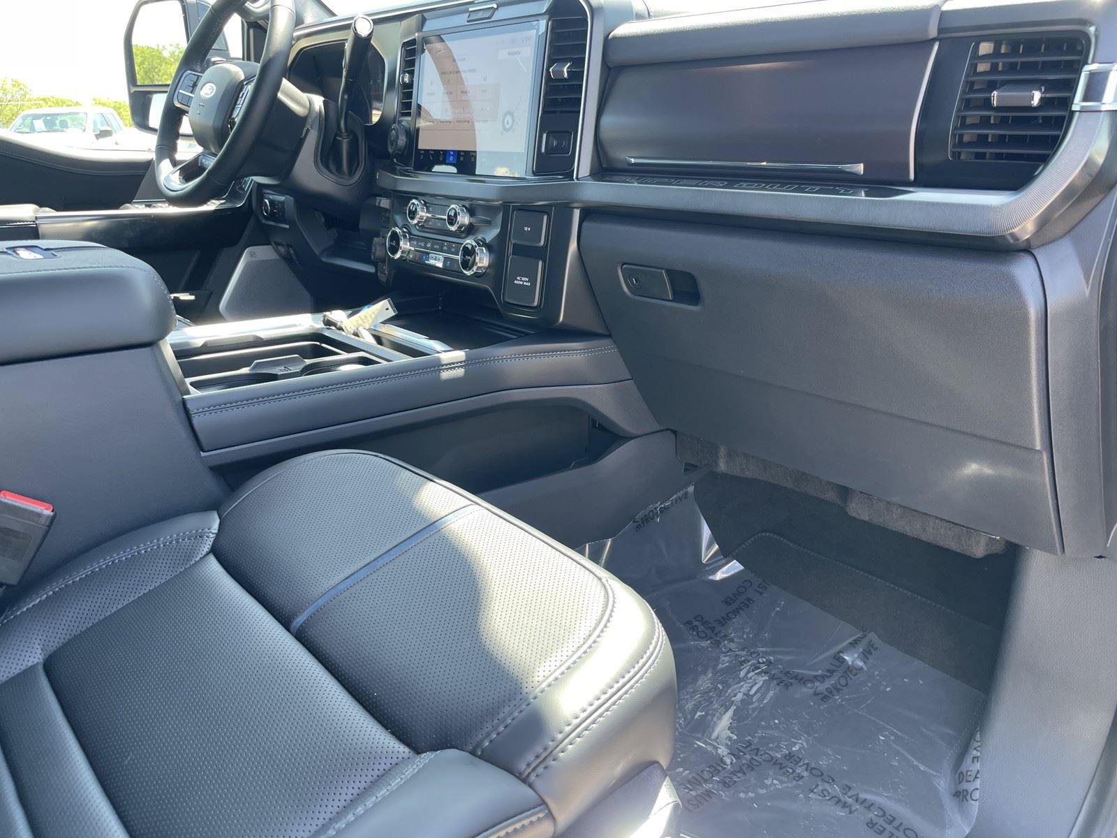 New 2026 Ford F250 Platinum AWD/4WD image 32