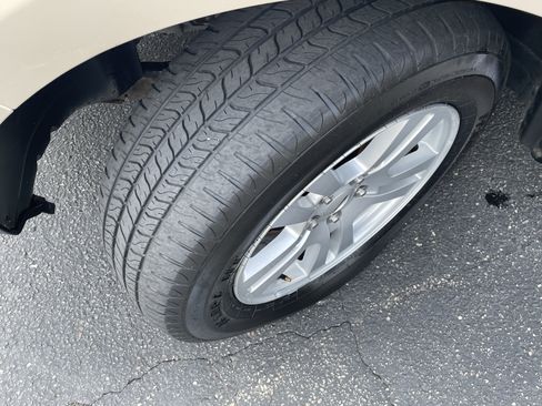 Used 2007 Ford Edge SE FWD image 11