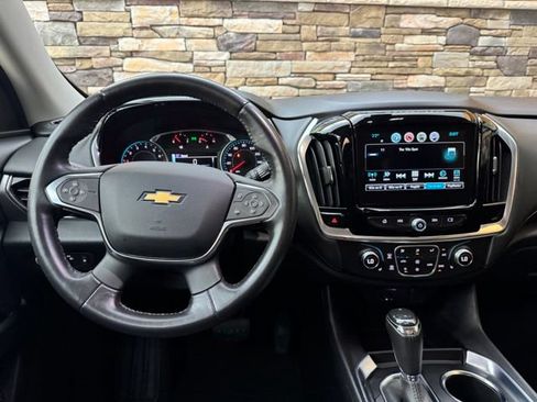 Used 2018 Chevrolet Traverse LT AWD/4WD image 19
