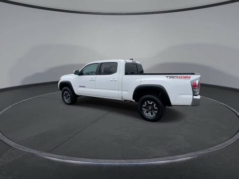 Certified 2023 Toyota Tacoma TRD Off-Road AWD/4WD image 6