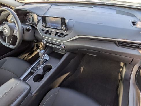 Used 2024 Nissan Altima 2.5 S image 30