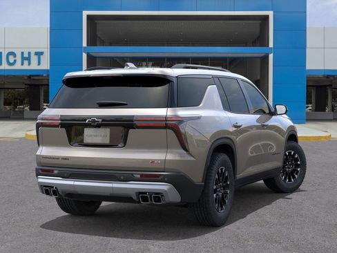 New 2026 Chevrolet Traverse Z71 w/ Enhanced Driving Package AWD/4WD image 4